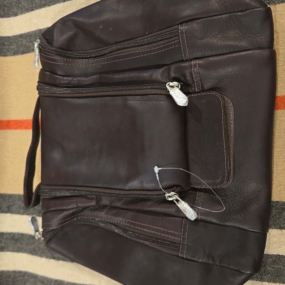 Brown Leather Hanging Travel Toiletry Kit NWOT - Picture 11 of 13